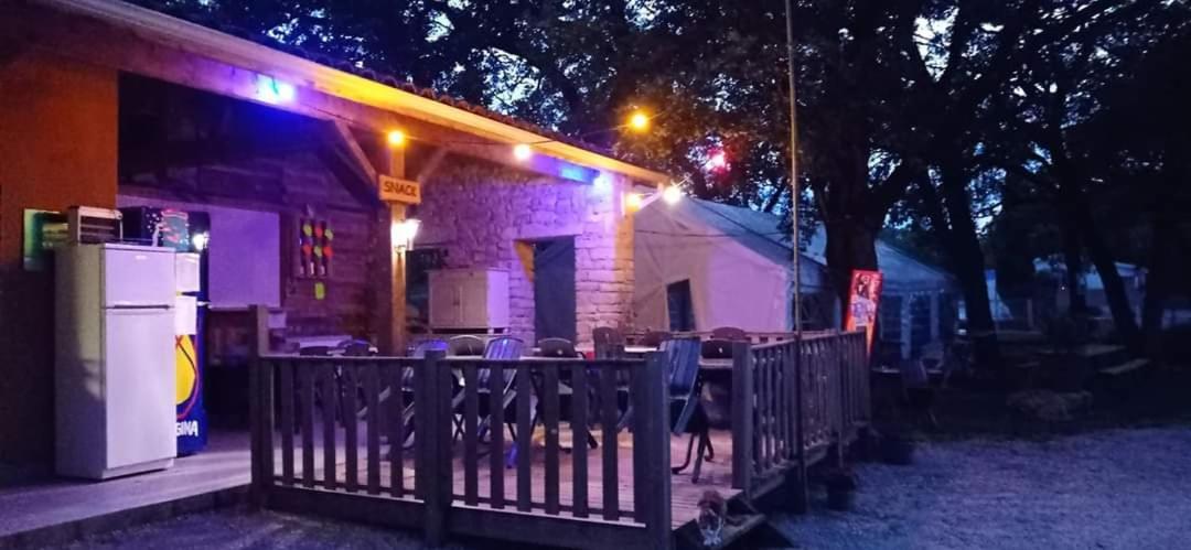 Camping Le Bel Air Mobil Home Le Cornouiller 4 Personnes Limogne-en-Quercy Extérieur photo